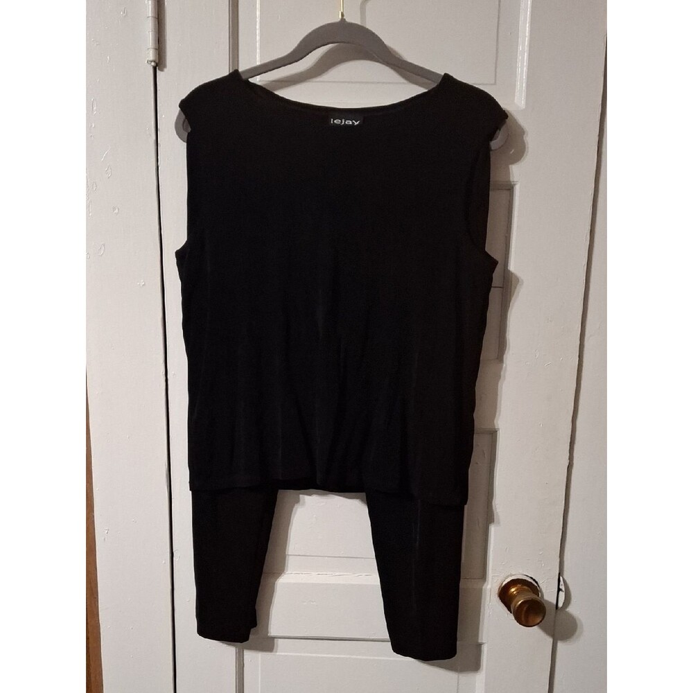 LeJAY Black Sleeveless Layered Hem Tank Top With Pants (Mis214)